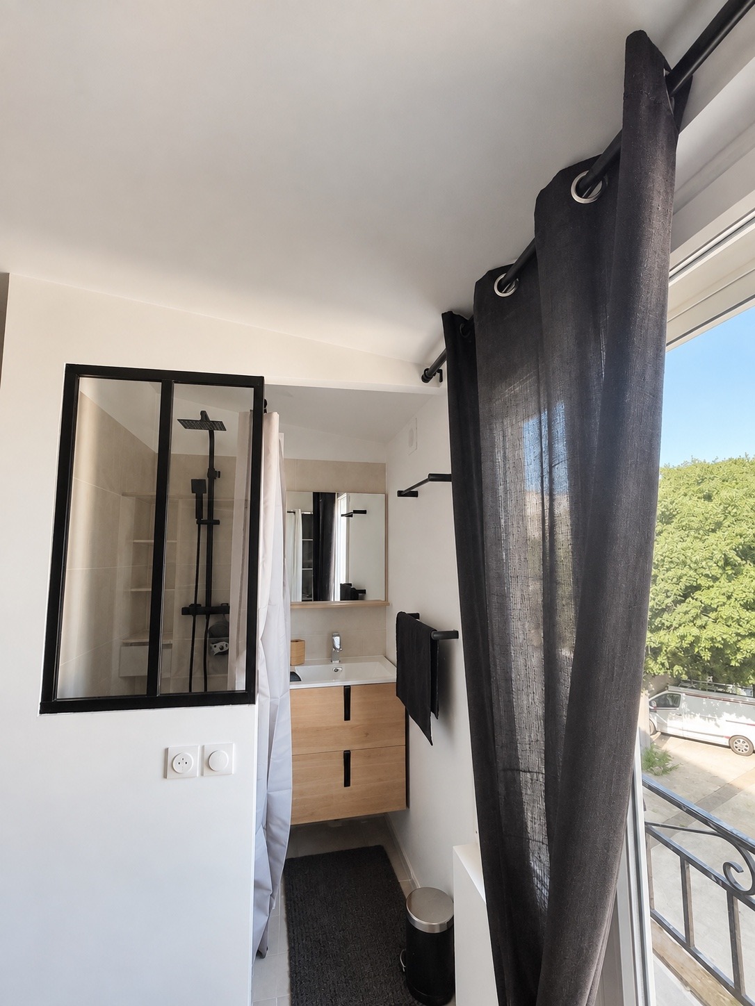 Salle d’eau attenante à la chambre parentale du duplex