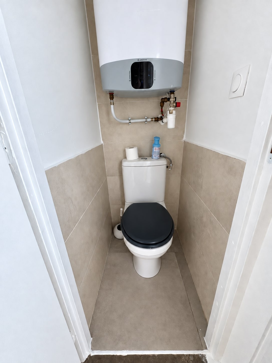 Toilettes séparées du duplex