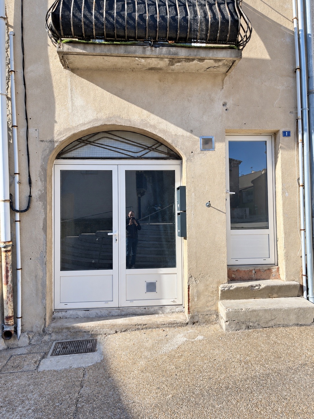 Entrée du studio en rez-de-chaussée